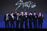 스트레이 키즈, 한터 8월 월간차트 1위 차지..빛나는 인기 자랑