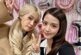 블랙핑크 지수, 로제 응원 속 '인기가요' 무대
